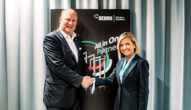 REHAU Pencere Çözümleri Alüminyum Markası ELVIAL ile Gücünü Birleştiriyor Artık Türkiye Pazarında Alüminyum Sistemleri de Sunuyor