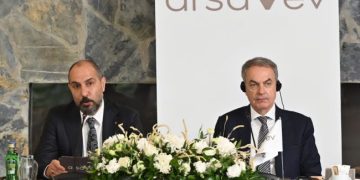 arsaVev Yönetim Kurulu Başkanı Bülent Öztürk ve İspanya Eski Başbakanı José Luis Rodríguez Zapatero, Konut Krizini Konuştu