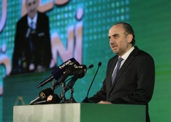 Eminevimliler tapu teslim töreninde buluştu