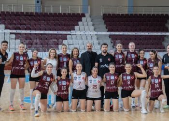 arsaVev, Cumhuriyet Bayramı’nda Hatay Voleybol Takımı’nı Ziyaret Etti