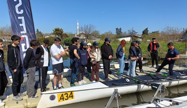 küçük çekmece gölün’nde kürek festivaline büyük ilgi