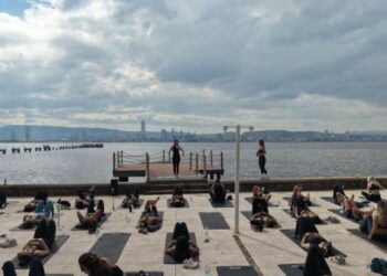 İzmir’in yeni kıyısı Neva Yalı ve Riva Yalı’da spor ve sosyalleşme bir arada